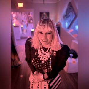 Meet your Posher, Sarah